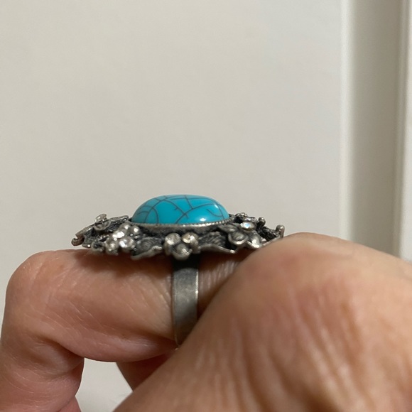 Turquoise Fashion Ring - Picture 4 of 9